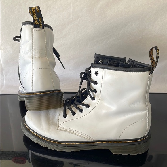 Dr. Martens Shoes - Dr.martins white Translucent Sole with Cross Logo lace up side s
Zipper unisex